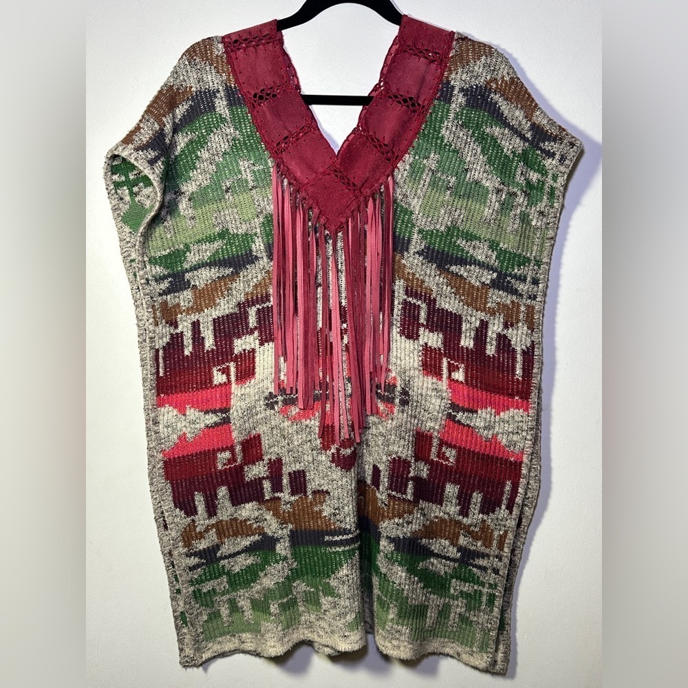 RARE Cecilia Prado Tribal Boho Snap-Side Fringe Kimono Knit Poncho